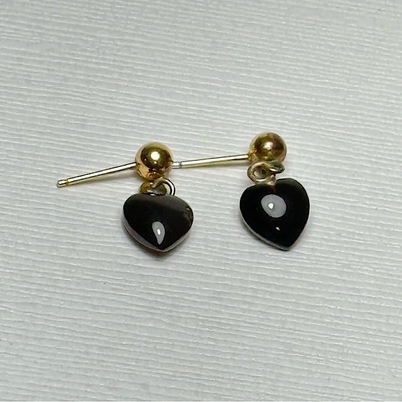 Antique 14K Solid Gold Stud Earrings w. Natural Onyx Hearts | Beautiful Pair! - Picture 1 of 7
